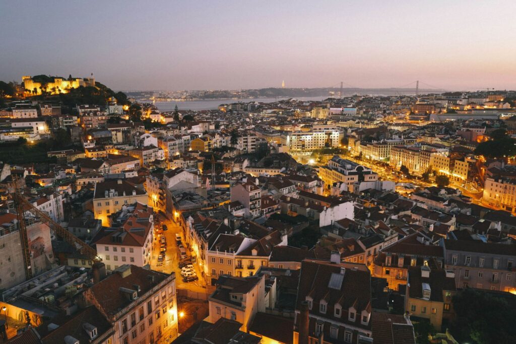 Lissabon om aftenen